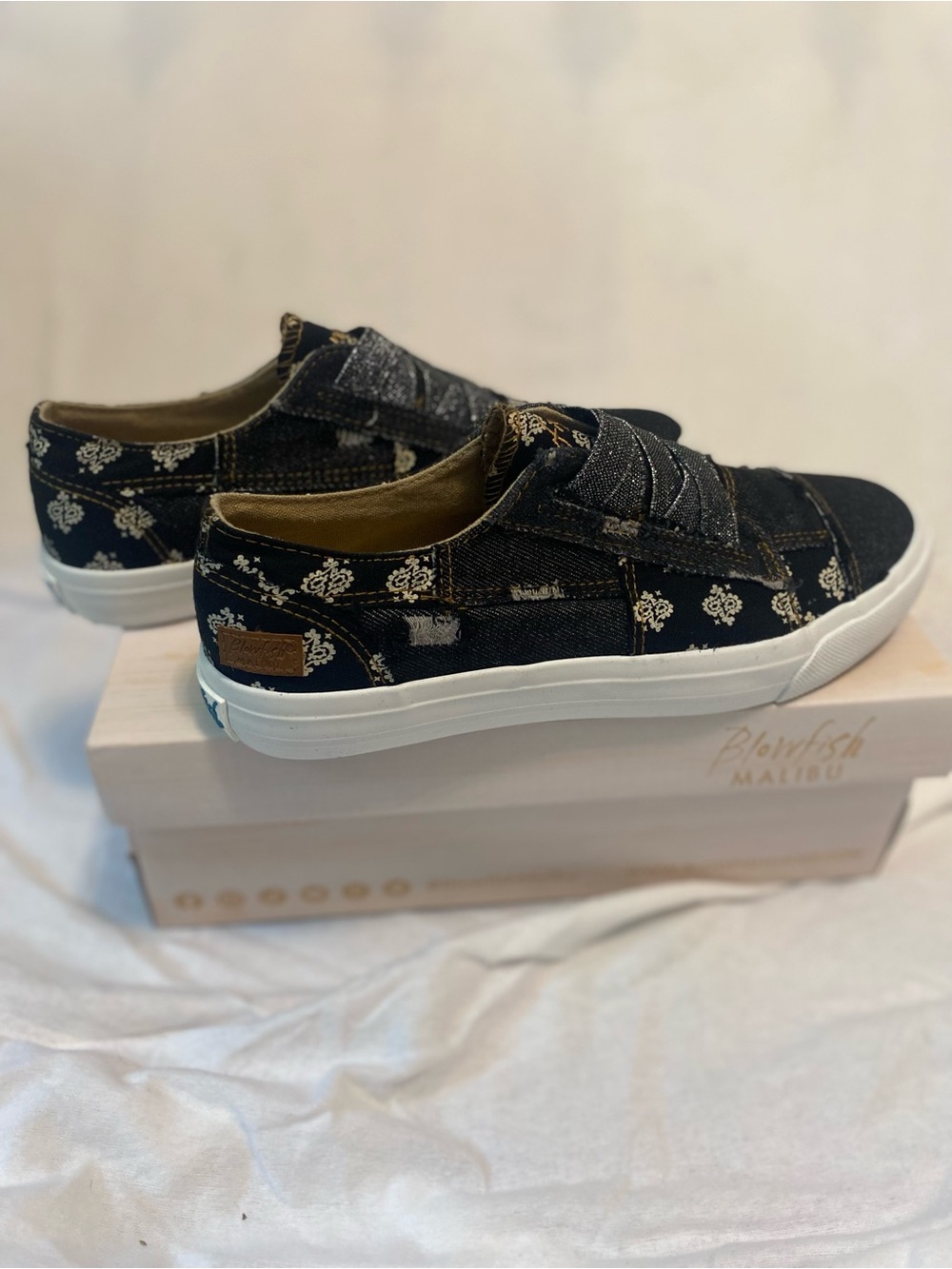 Blowfish Malibu Marley Black Denim Patterned Distressed Metallic Slip-Ons 7.5